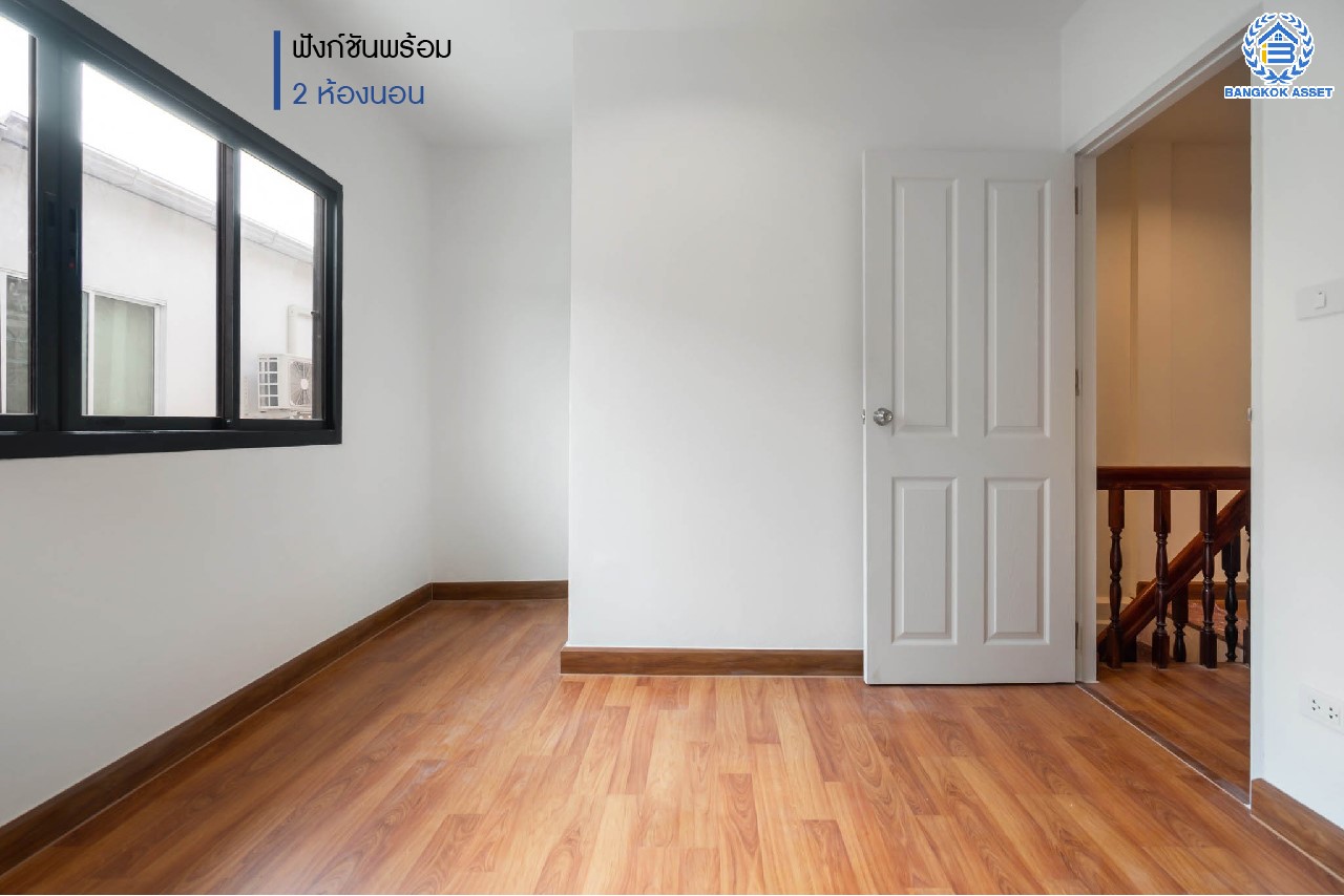 บ้านมือสองตกแต่งใหม่ ติด MRT "สถานีบางกระสอ" ม.นารีนคร รัตนาธิเบศร์ ตอบโจทย์ทุกการอยู่อาศัย ฟังก์ชั่น 2 ห้องนอนใหญ่ 2 ห้องน้ำ ต่อเติมครัวเคาน์เตอร์ และโรงจอดรถ บนทำเลดีที่สุด! ใกล้เซ็นทรัลรัตนาธิเบศร์ และจุดขึ้นทางด่วน "งามวงศ์วาน"